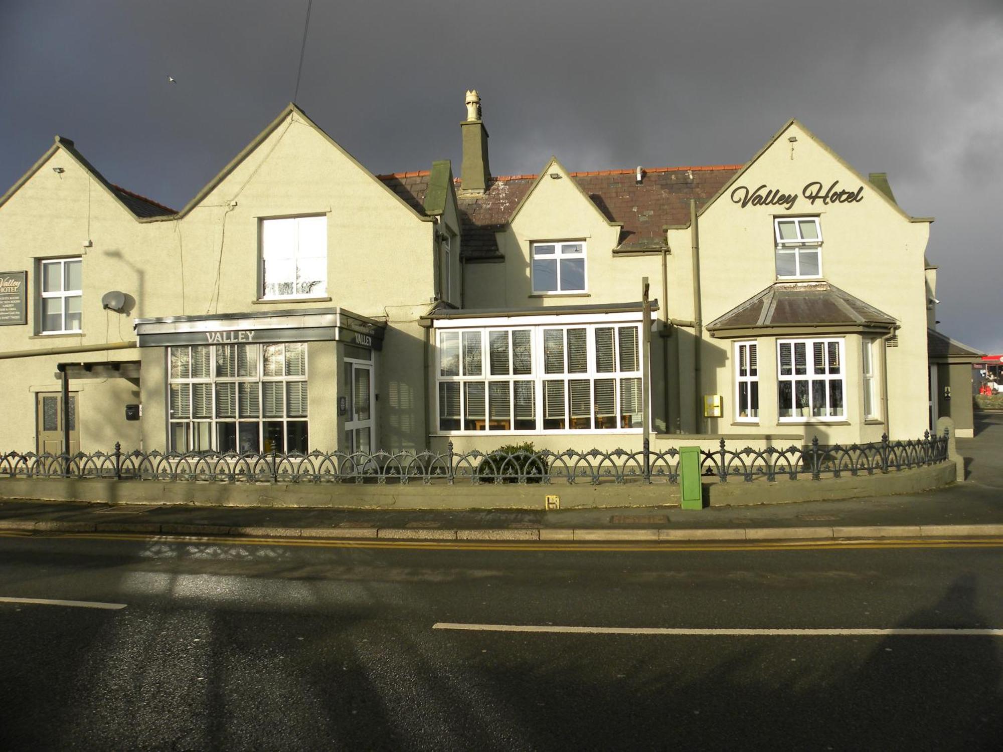 The Valley Hotel, Anglesey Eksteriør bilde